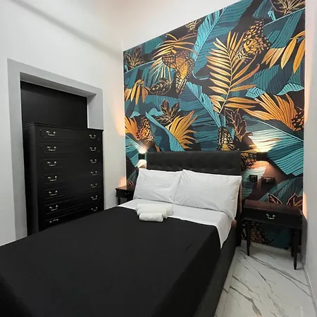 - Ghibellina 92 Florenz