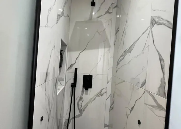 - Ghibellina 92 * Φλωρεντία