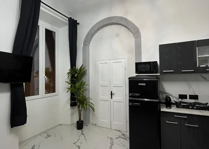 - Ghibellina 92 Φλωρεντία